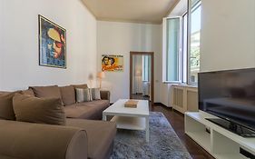 Palazzo Borghese Lovely Flat