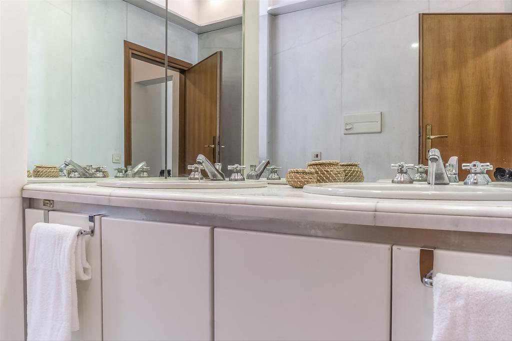 Palazzo Borghese Lovely Flat Rome Extérieur photo